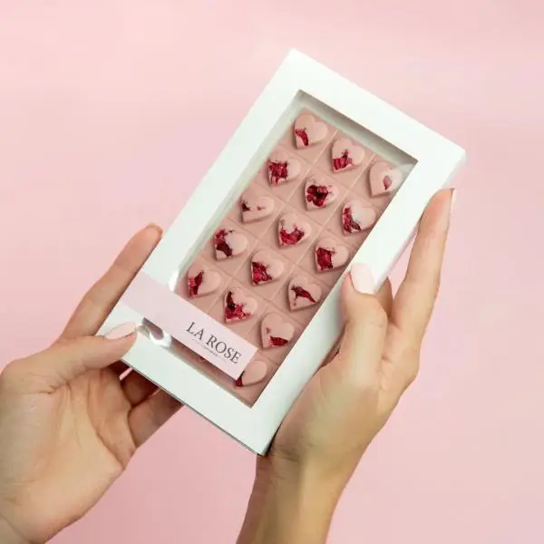 Бельгийский шоколад ручной работы «Плитка- сердечки» купить в Новосибирске