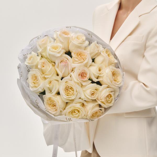 Букет Монобукет из лимонных роз Candelight купить в Новосибирске