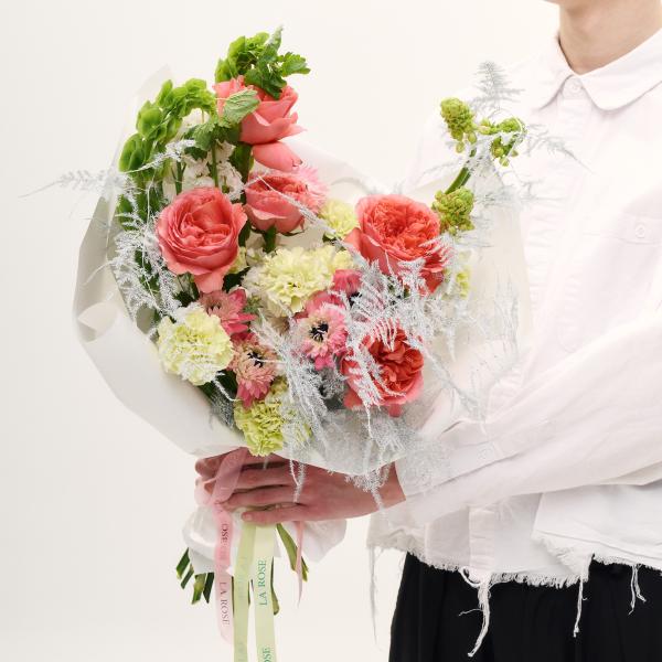 Букет Авторский букет с розовыми розами купить в Новосибирске