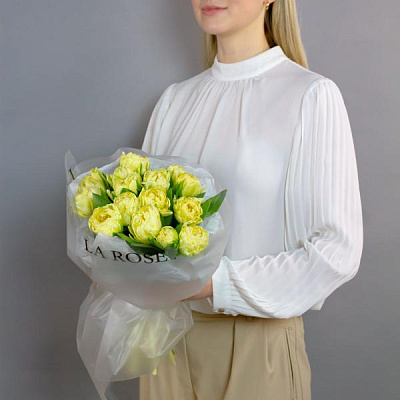 Букет желтых тюльпанов