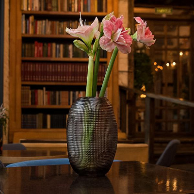 ваза фантазия черная большая