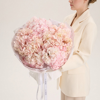 Монобукет из розовых гортензий