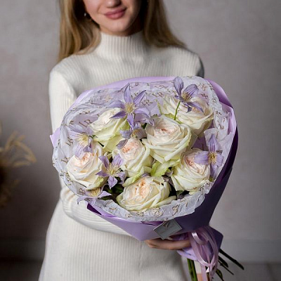 Букет Букет из роз и клематиса купить в Новосибирске